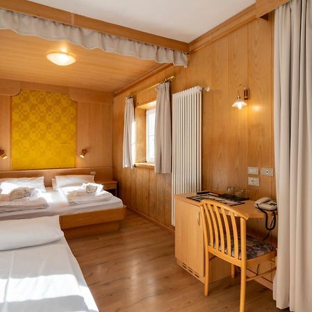Mytime Hotels Savoy Vigo di Fassa Ngoại thất bức ảnh