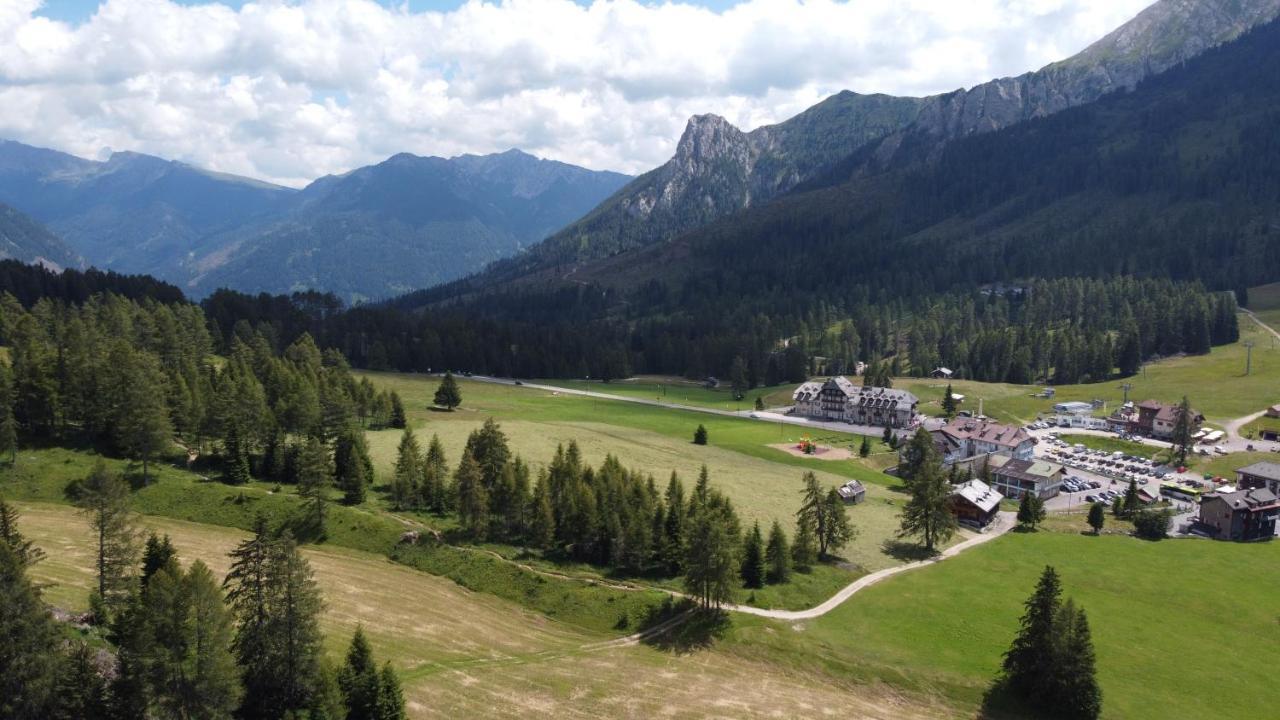 Mytime Hotels Savoy Vigo di Fassa Ngoại thất bức ảnh