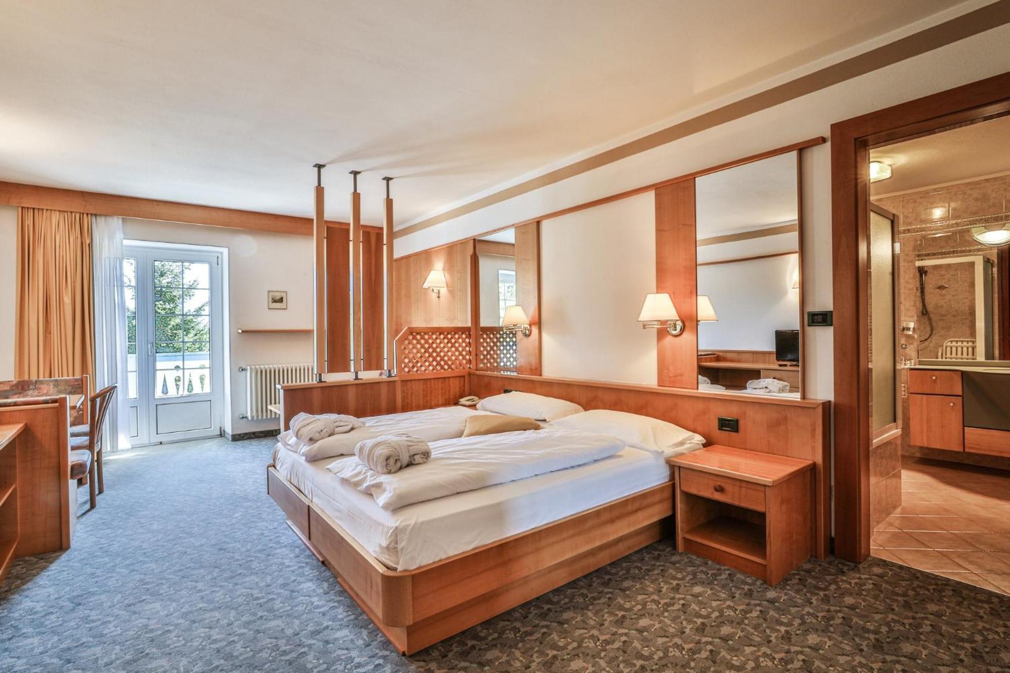 Mytime Hotels Savoy Vigo di Fassa Phòng bức ảnh