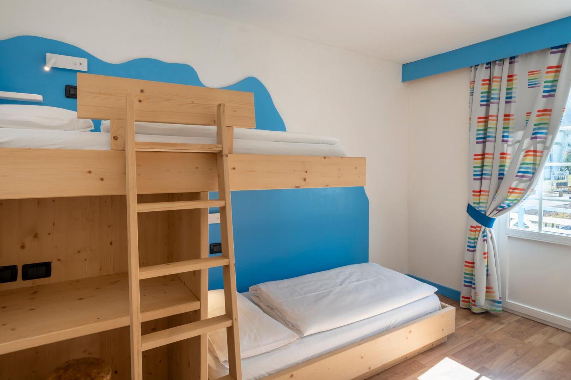 Mytime Hotels Savoy Vigo di Fassa Ngoại thất bức ảnh